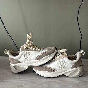 ‘GOOD LUCK TRAINER’ Tory Burch